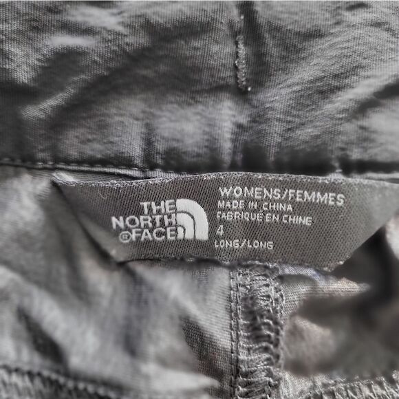 The North Face Convertible pants/shorts - Picture 6 of 7
